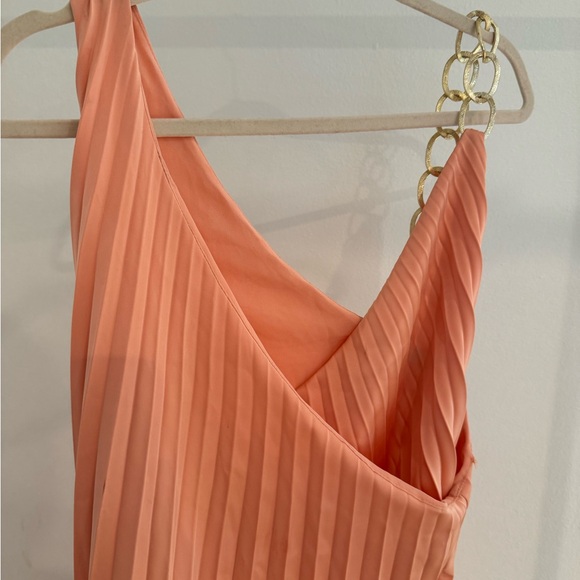 NWT ZARA PEACH PLEATED MAXI DRESS WITH GOLD STRAP DETAIL - Picture 4 of 7